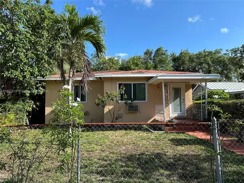 250 NW 98 St, Miami, FL 33150