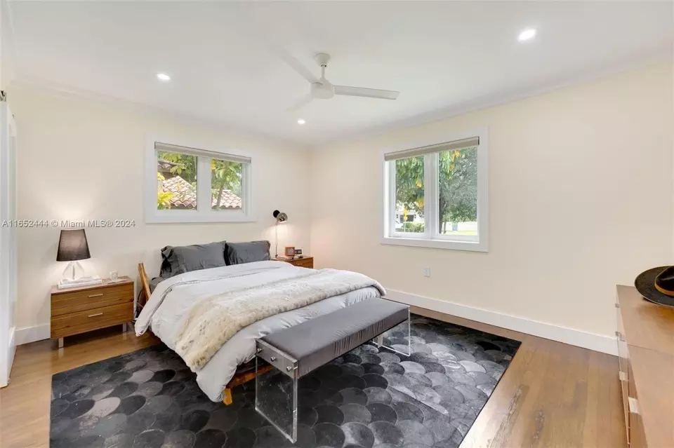 Bedroom - 547 Giralda Ave, Coral Gables, FL 33134 photo 2 of 4