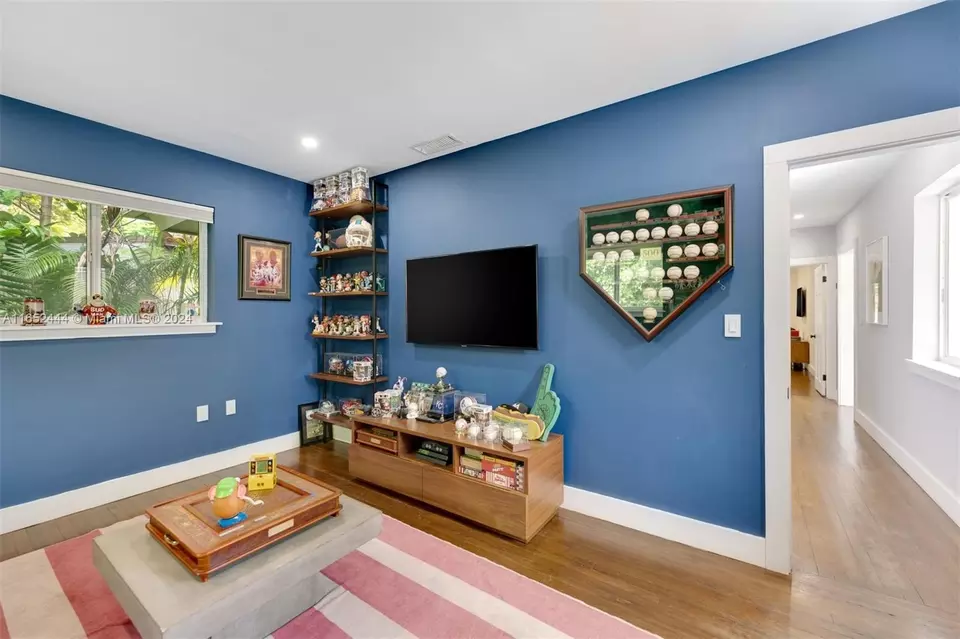 Other - 547 Giralda Ave, Coral Gables, FL 33134 photo 9 of 12
