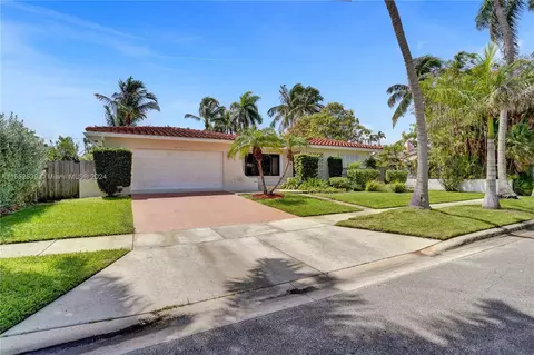 852 Tyler St, Hollywood, FL 33019