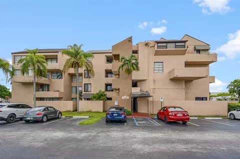 10400 SW 108th Ave #A208, Miami, FL 33176