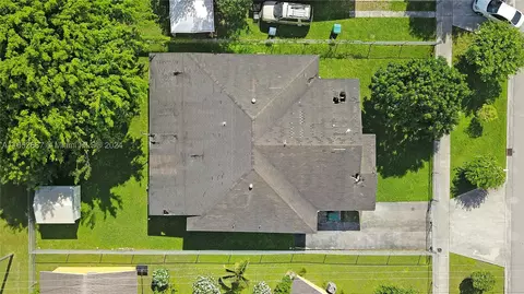 776 NW 10th St, Florida City, FL 33034