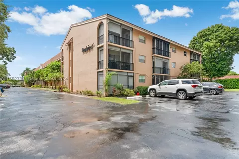 2700 Coral Springs Dr #112, Coral Springs, FL 33065