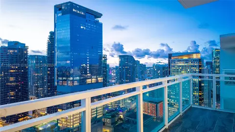 951 Brickell Ave #PH4309, Miami, FL 33131
