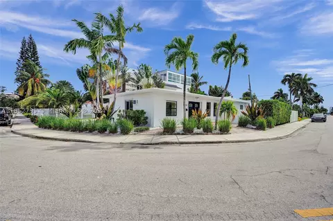 1441 S Treasure Dr, North Bay Village, FL 33141