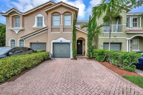 2405 SE 14th St #2405, Homestead, FL 33035