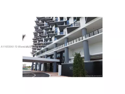 5252 NW 85th Ave #402, Doral, FL 33166