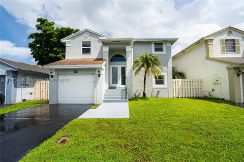 3724 NW 107th Ter, Sunrise, FL 33351