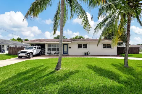820 NE 12th Ave, Pompano Beach, FL 33060