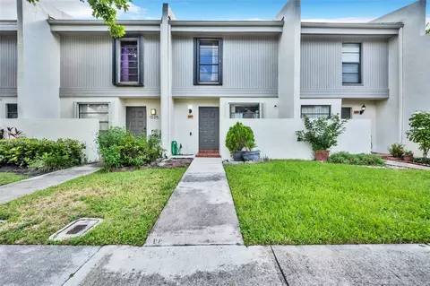 1217 NW 98th Ter #143, Pembroke Pines, FL 33024