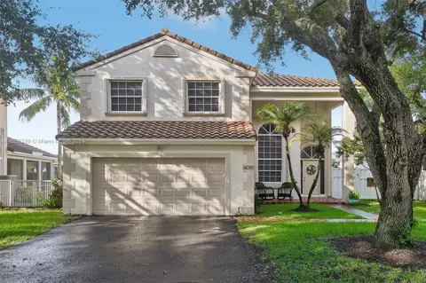 14090 Richwood Pl, Davie, FL 33325