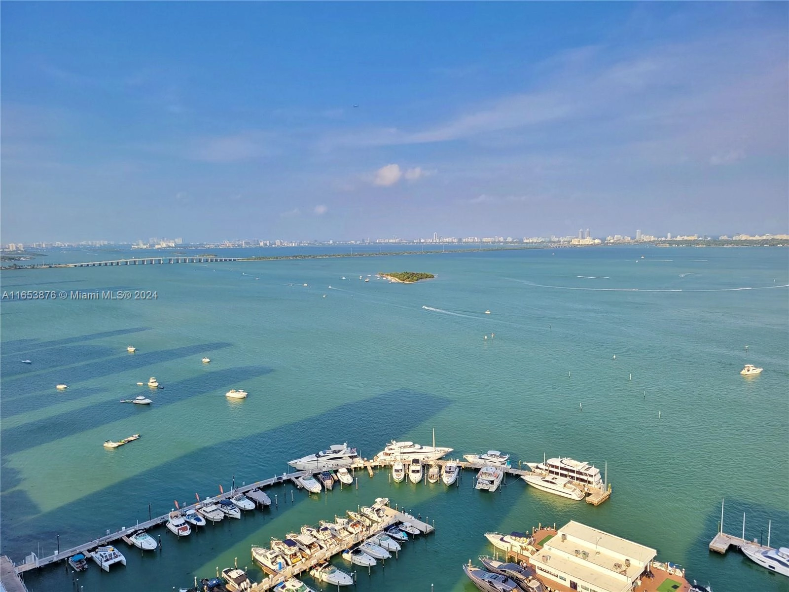 555 NE 15th St Unit 33D  