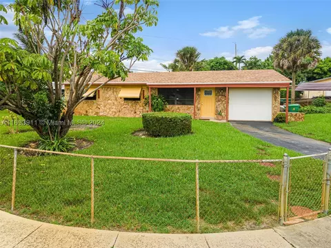3641 NW 5th Pl, Lauderhill, FL 33311