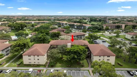 13350 SW 1st St #208P, Pembroke Pines, FL 33027
