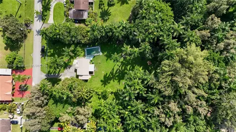 View/Area - 90 NE 158th St, Miami, FL 33162 photo 5 of 13