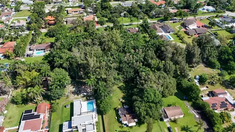 View/Area - 90 NE 158th St, Miami, FL 33162 photo 9 of 13