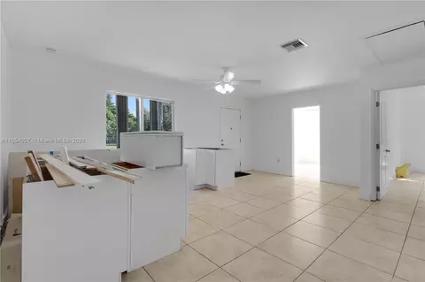 Living - 90 NE 158th St, Miami, FL 33162 photo 1 of 2