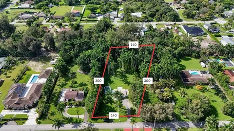 View/Area - 90 NE 158th St, Miami, FL 33162 photo 1 of 13