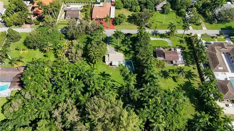 View/Area - 90 NE 158th St, Miami, FL 33162 photo 10 of 13