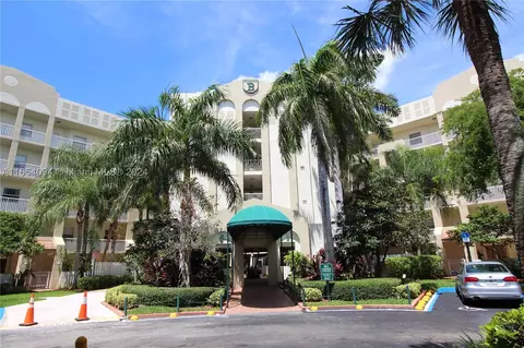 10750 NW 66th St #110, Doral, FL 33178