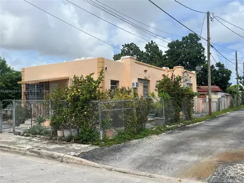 219 SW 21st Ave, Miami, FL 33135