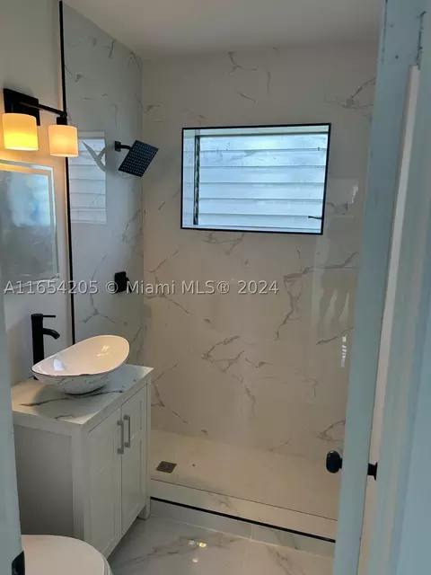 3565 NW 80th Ter, Miami, FL 33147