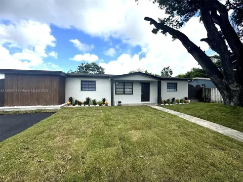 7051 Tyler St, Hollywood, FL 33024