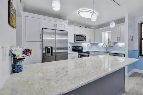 20381 NE 30th Ave #108-7, Aventura, FL 33180