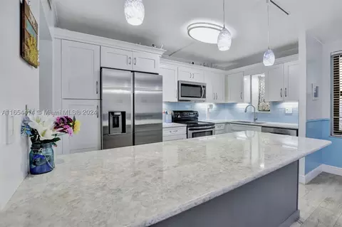 20381 NE 30th Ave #108-7, Aventura, FL 33180