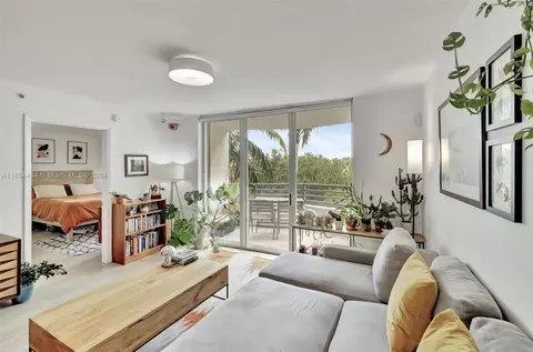 1401 Bay Rd #410, Miami Beach, FL 33139