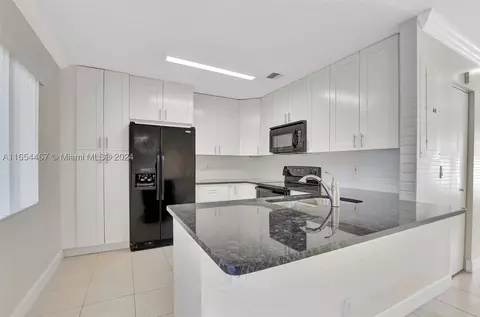 1371 SW 48th Ter, Deerfield Beach, FL 33442