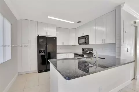 1371 SW 48th Ter, Deerfield Beach, FL 33442