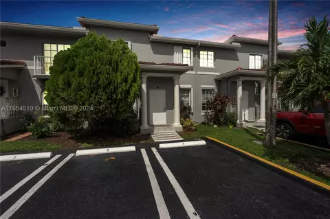 5255 NW 112th Ave #4, Doral, FL 33178