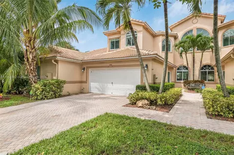 8117 S Madison Lakes Cir S #8117, Davie, FL 33328