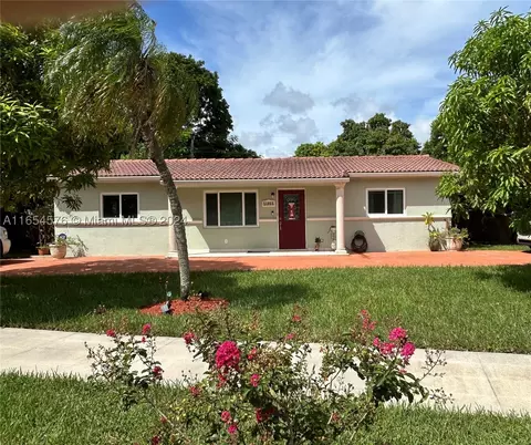11011 SW 69th Dr, Miami, FL 33173