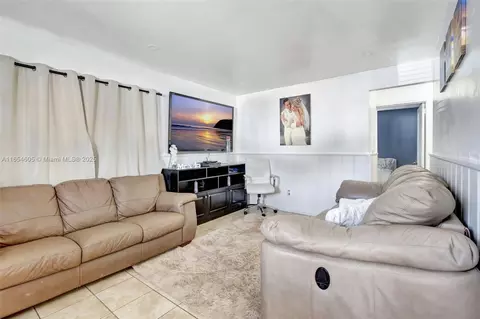 380 E 45 St, Hialeah, FL 33013 photo 7