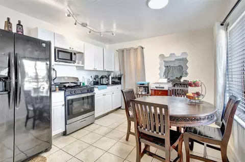 380 E 45 St, Hialeah, FL 33013 photo 8