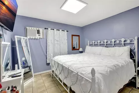 380 E 45 St, Hialeah, FL 33013 photo 12