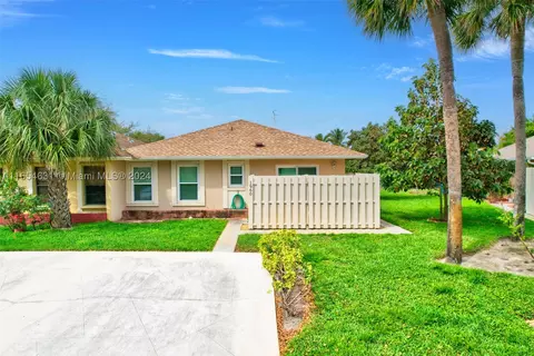 1960 SE 1st Cir #4B, Boynton Beach, FL 33435
