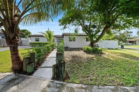 20315 SW 106th Ave, Cutler Bay, FL 33189
