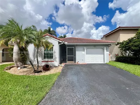 1324 Seagrape Cir, Weston, FL 33326
