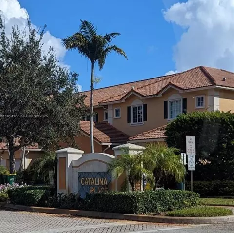 6407 Catalina Ln #6407, Tamarac, FL 33321