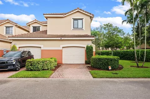 3822 Tree Top Dr, Weston, FL 33332