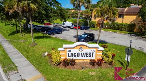 400 Commodore Dr #217, Plantation, FL 33325