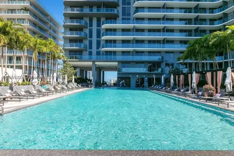 121 NE 34th St #1110, Miami, FL 33137