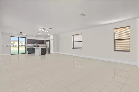 3761 NE 2nd St, Homestead, FL 33033