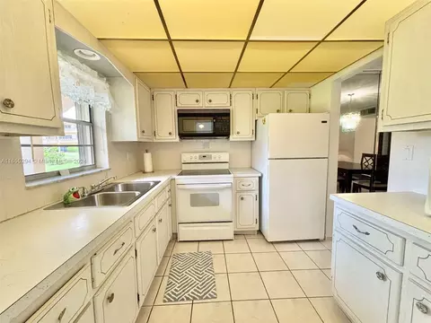 5300 Washington St #E109, Hollywood, FL 33021