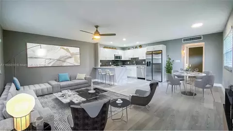 438 Saxony #J, Delray Beach, FL 33446