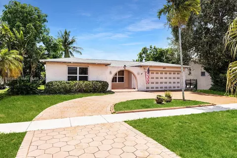 8970 Johnson St, Pembroke Pines, FL 33024