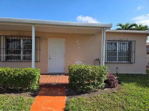 671 E 15th Pl, Hialeah, FL 33010 photo 3